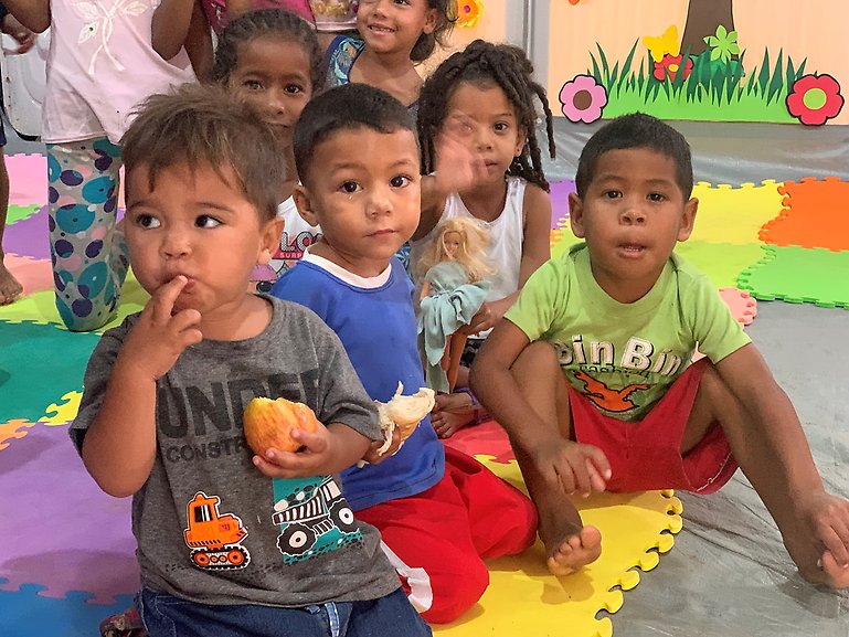 Barn och familjer som flytt från Venezuela har ingen